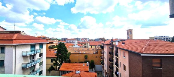 Пентхаус с 3 комнатами в Саронно, Италия № 312016 40