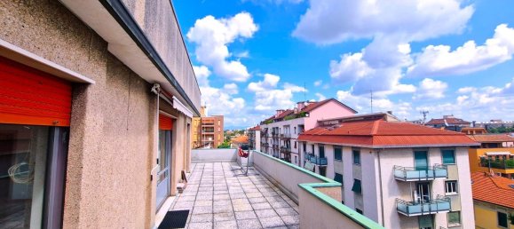 Пентхаус с 3 комнатами в Саронно, Италия № 312016 28