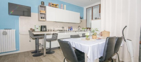 3 rooms Duplex in Soliera, Italy No. 35614 5
