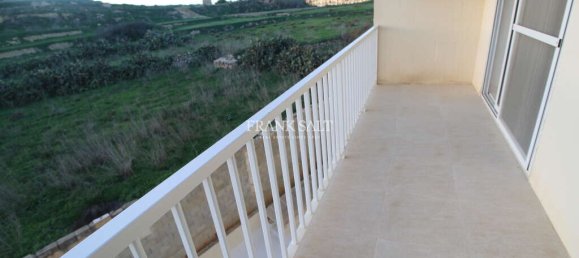 Apartamento de 2 dormitorios en Marsalforn, Malta No. 6176 13