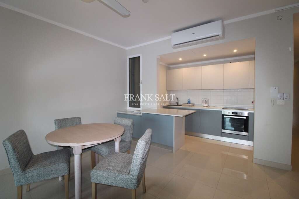 Apartamento de 2 dormitorios en Marsalforn, Malta No. 6176