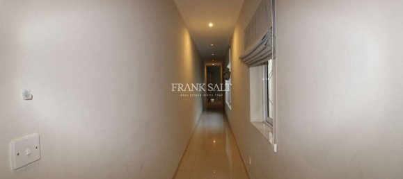 Apartamento de 2 dormitorios en Marsalforn, Malta No. 6176 4