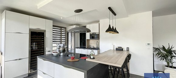 2 bedrooms Apartment in Arpajon, France No. 127391 2