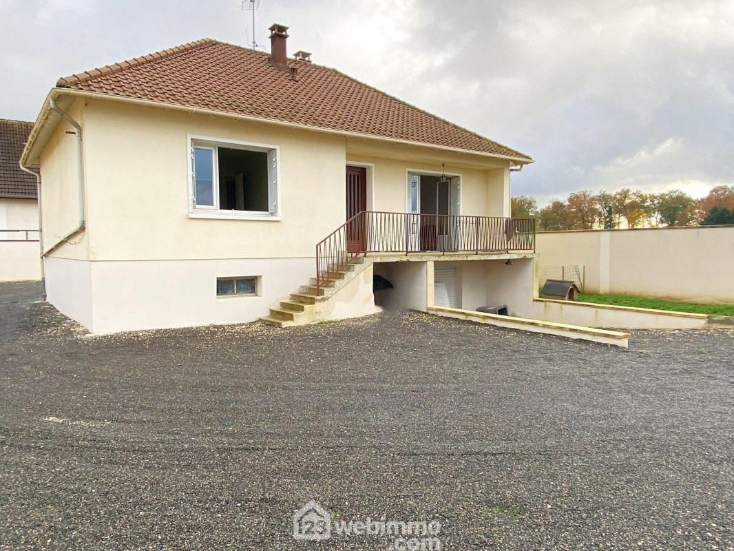 2 Schlafzimmer Haus in Villiers-en-Biere, France, Nr. 162073