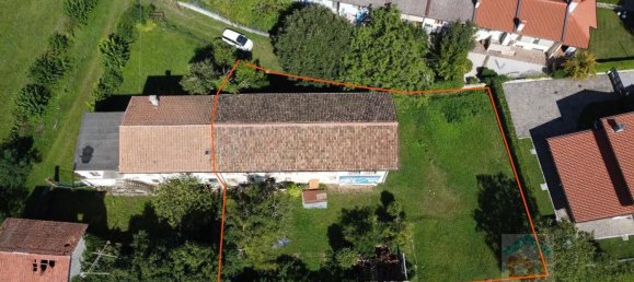 4 Schlafzimmer Haus in Udine, Italy, Nr. 338215 9