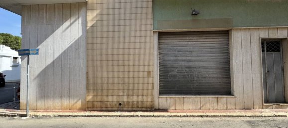 Imóvel comercial de 1 divisão em Ugento, Italy N.º 13984 7
