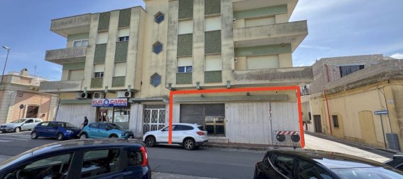 Imóvel comercial de 1 divisão em Ugento, Italy N.º 13984 2