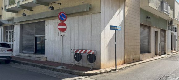 Imóvel comercial de 1 divisão em Ugento, Italy N.º 13984 5