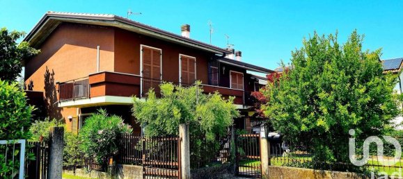 3 bedrooms Apartment in Peschiera del Garda, Italy No. 210965 3