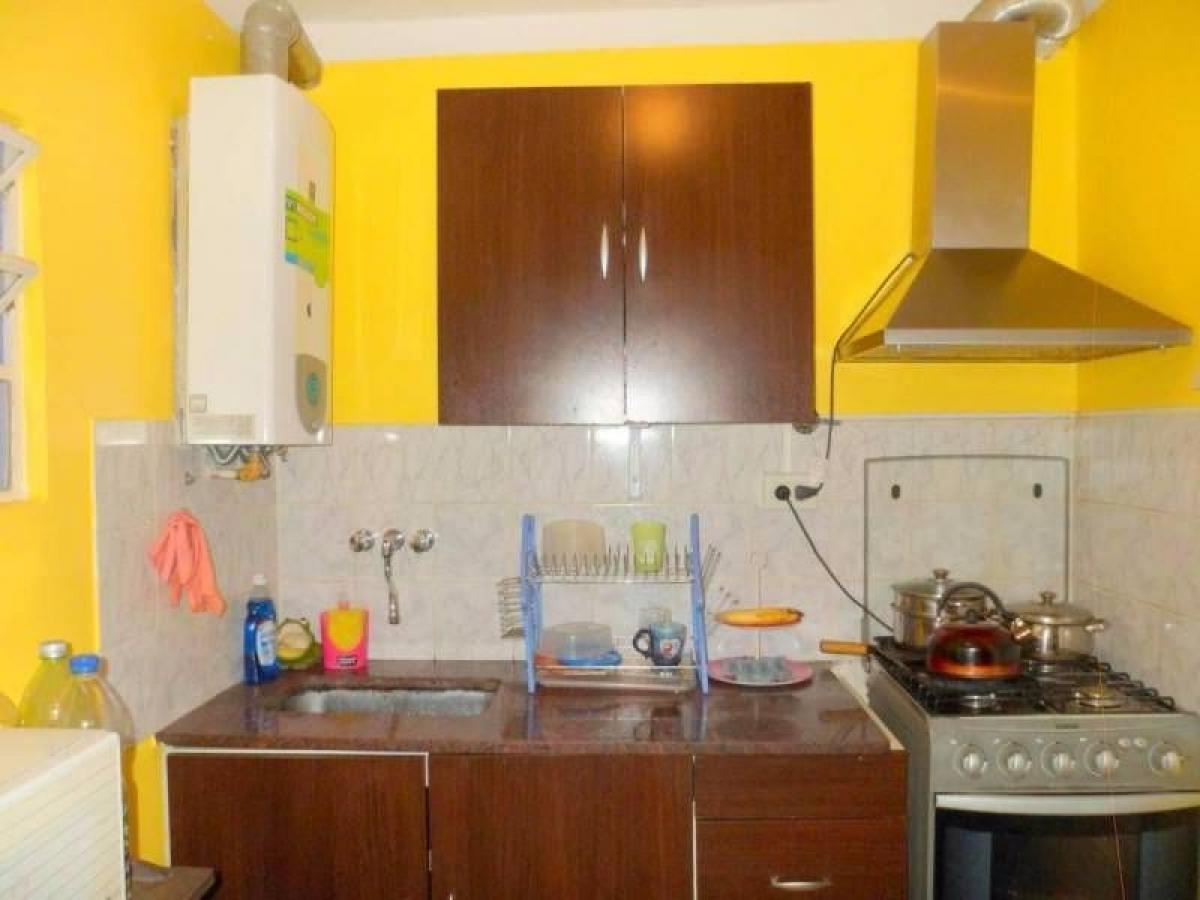 2 bedrooms House in Buenos Aires, Argentina No. 93039