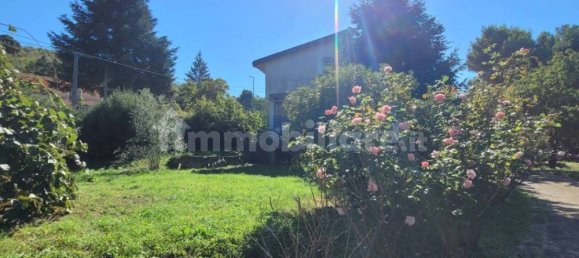 4 bedrooms Villa in Catanzaro, Italy No. 76200 8