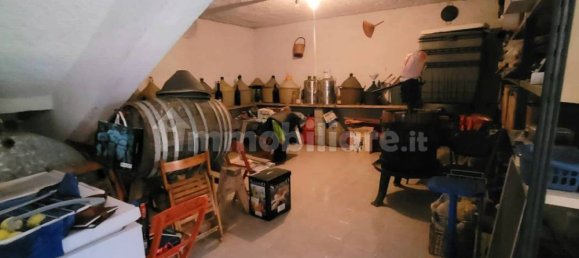 4 bedrooms Villa in Catanzaro, Italy No. 76200 34