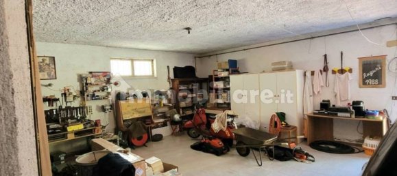 4 bedrooms Villa in Catanzaro, Italy No. 76200 33