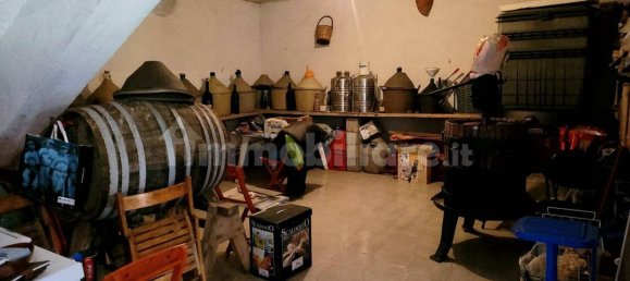 4 bedrooms Villa in Catanzaro, Italy No. 76200 37