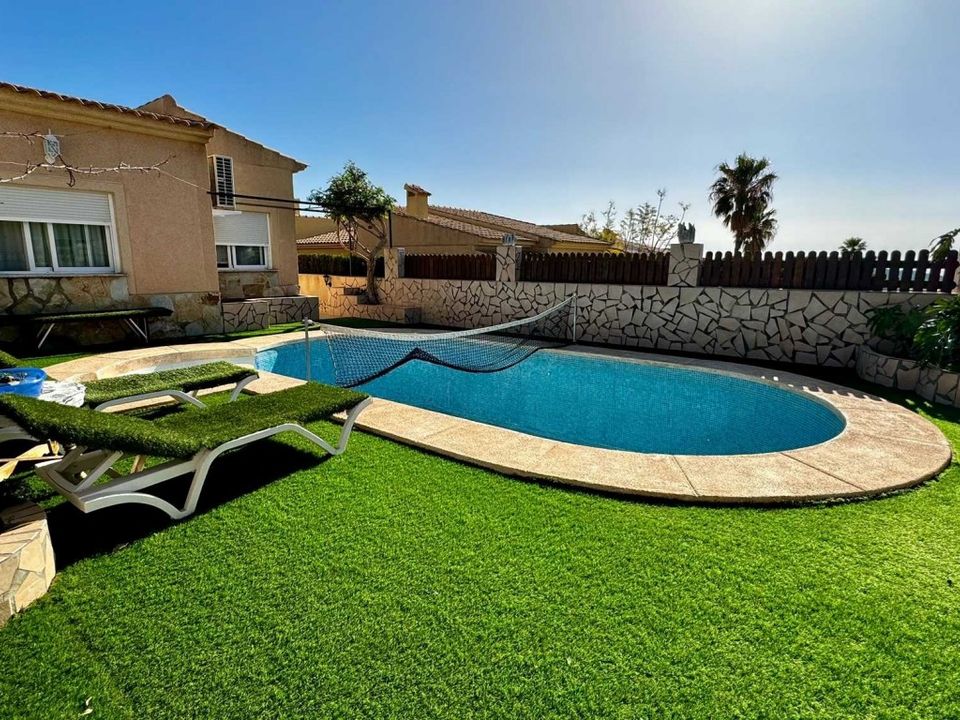3 bedrooms House in La Nucia, Spain No. 176113