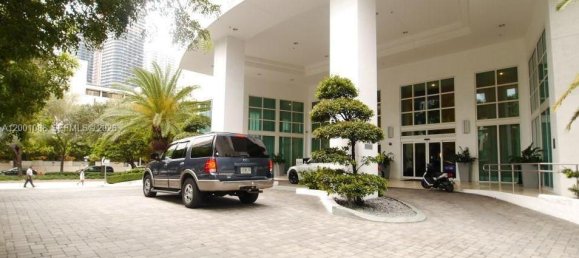 1 chambre propriété commerciale à vendre à Miami, Miami-Dade, Florida, USA № 614877 11
