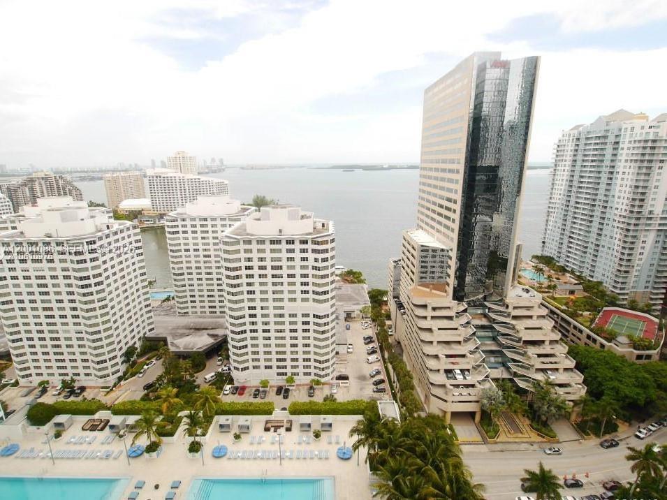 1 chambre propriété commerciale à vendre à Miami, Miami-Dade, Florida, USA № 614877