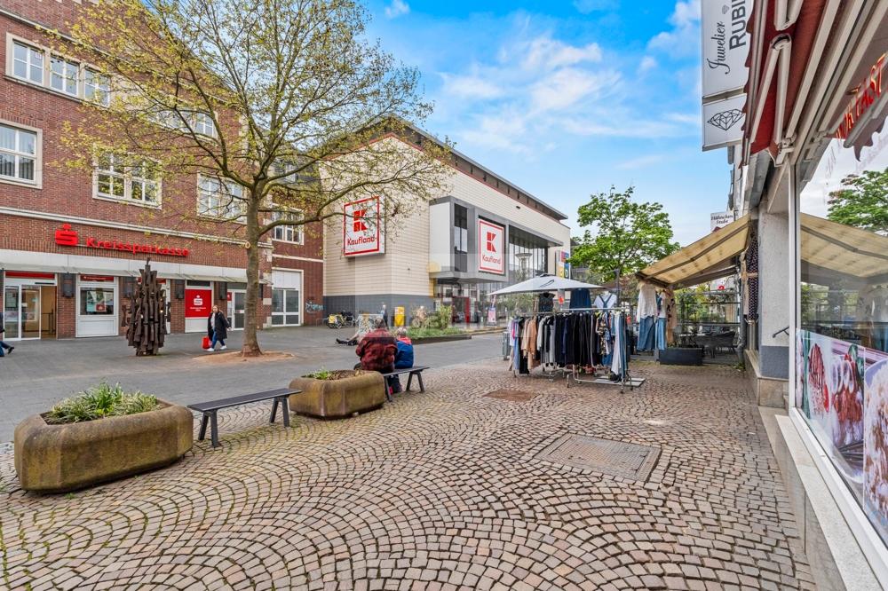 Gebäude in Rhein-Erft, Germany 438m², Nr. 155078