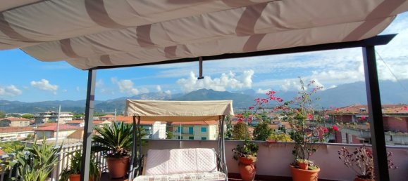 5 rooms Penthouse in Massa, Italy No. 195683 14