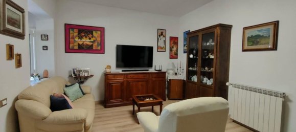 5 rooms Penthouse in Massa, Italy No. 195683 5