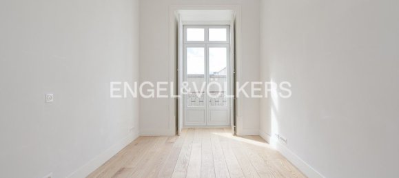 2 bedrooms Apartment in Lisbon, Portugal No. 10789 16