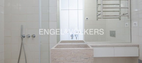 2 bedrooms Apartment in Lisbon, Portugal No. 10789 13