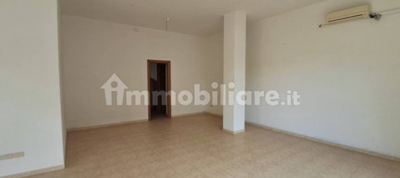 Propiedad comercial de 2 habitaciónes en Atina, Italy No. 289227 22