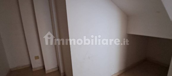 Propiedad comercial de 2 habitaciónes en Atina, Italy No. 289227 21