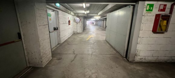 16m² Garage in Rome, Italy No. 34548 12