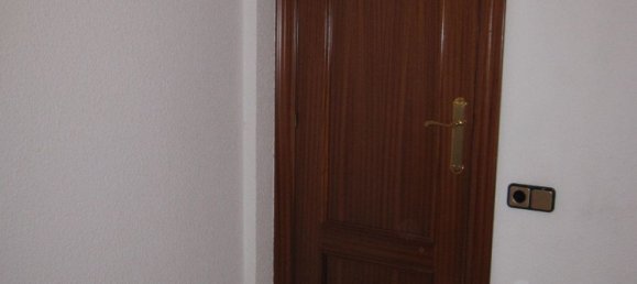 3 غرف نوم شقة في Sant Adria De Besos, Spain رقم 172111 2