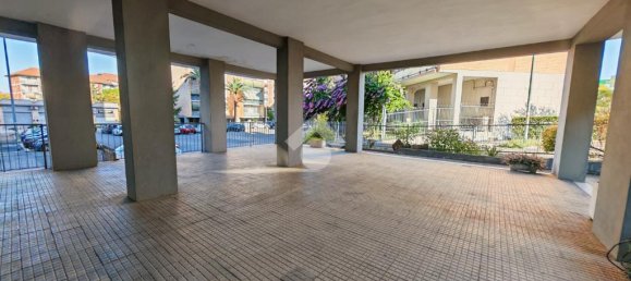 3 bedrooms Apartment in Rome, Italy No. 298309 6