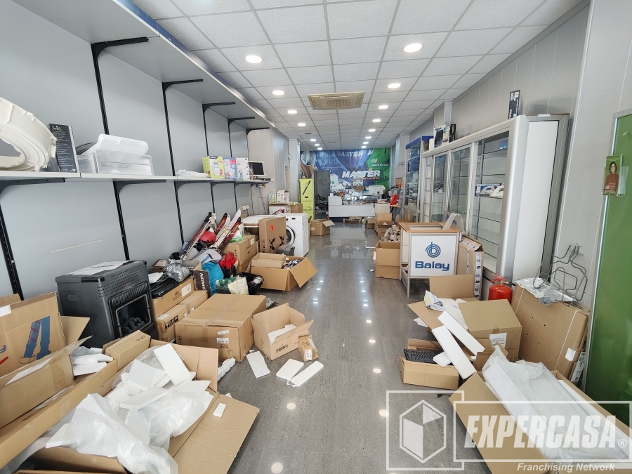 5 chambres Propriété commerciale à Manises, Spain No. 156625