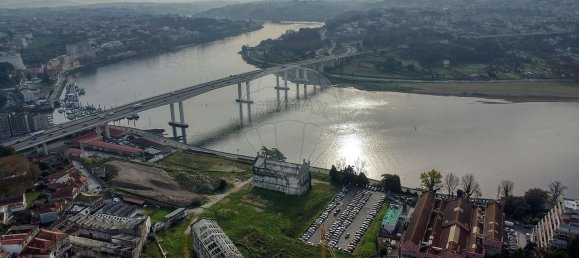 2 غرف نوم منزل في Porto, Portugal رقم 23664 14