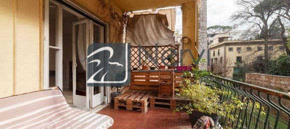 Квартира с 3 спальнями в Рим, Италия № 88319 3