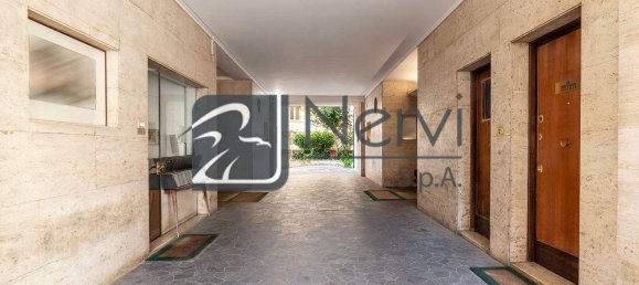 Квартира с 3 спальнями в Рим, Италия № 88319 11