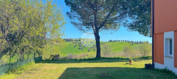 5 rooms Villa in Roseto degli Abruzzi, Italy No. 13164 3