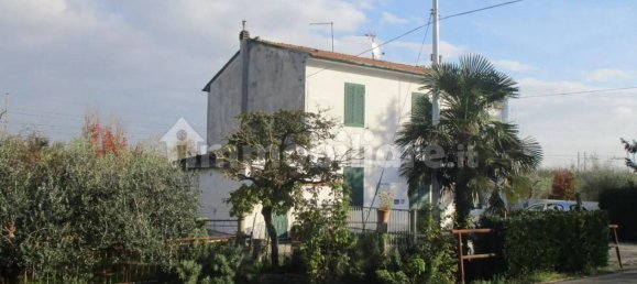 6 Schlafzimmer Villa in Pontedera, Italy, Nr. 208830 2