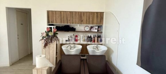 Imóvel comercial de 1 divisão em Padua, Italy N.º 281927 5