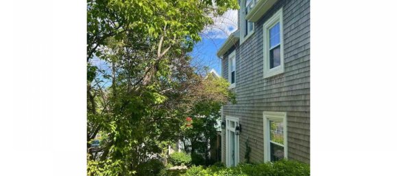 3 bedrooms House in Chester, Canada No. 258 2