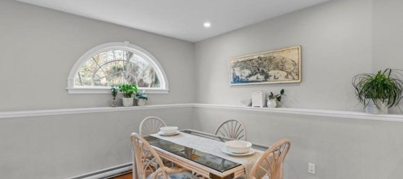 3 bedrooms House in Chester, Canada No. 258 10