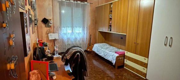 7 rooms Duplex in Magenta, Italy No. 284678 8