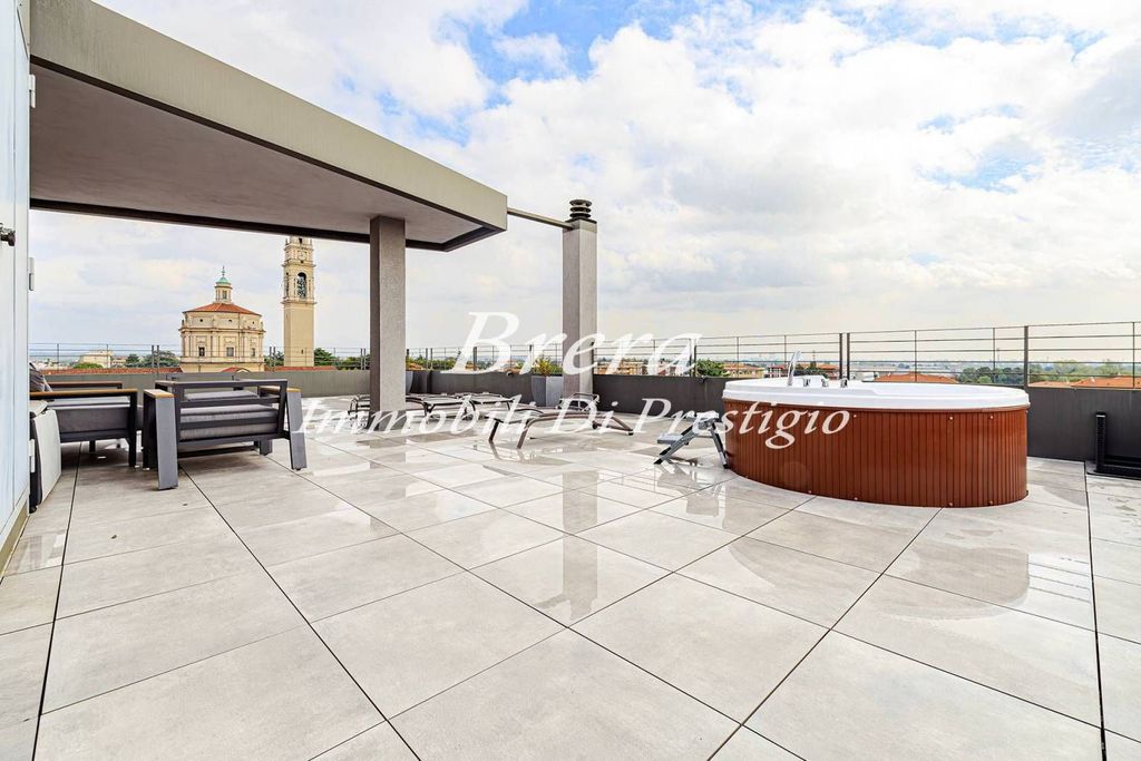 Penthouse T3 em Villasanta, Italy N.º 358846