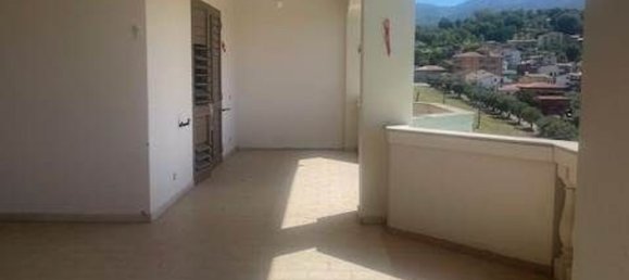 Квартира с 3 комнатами в Мендичино, Италия № 268952 8