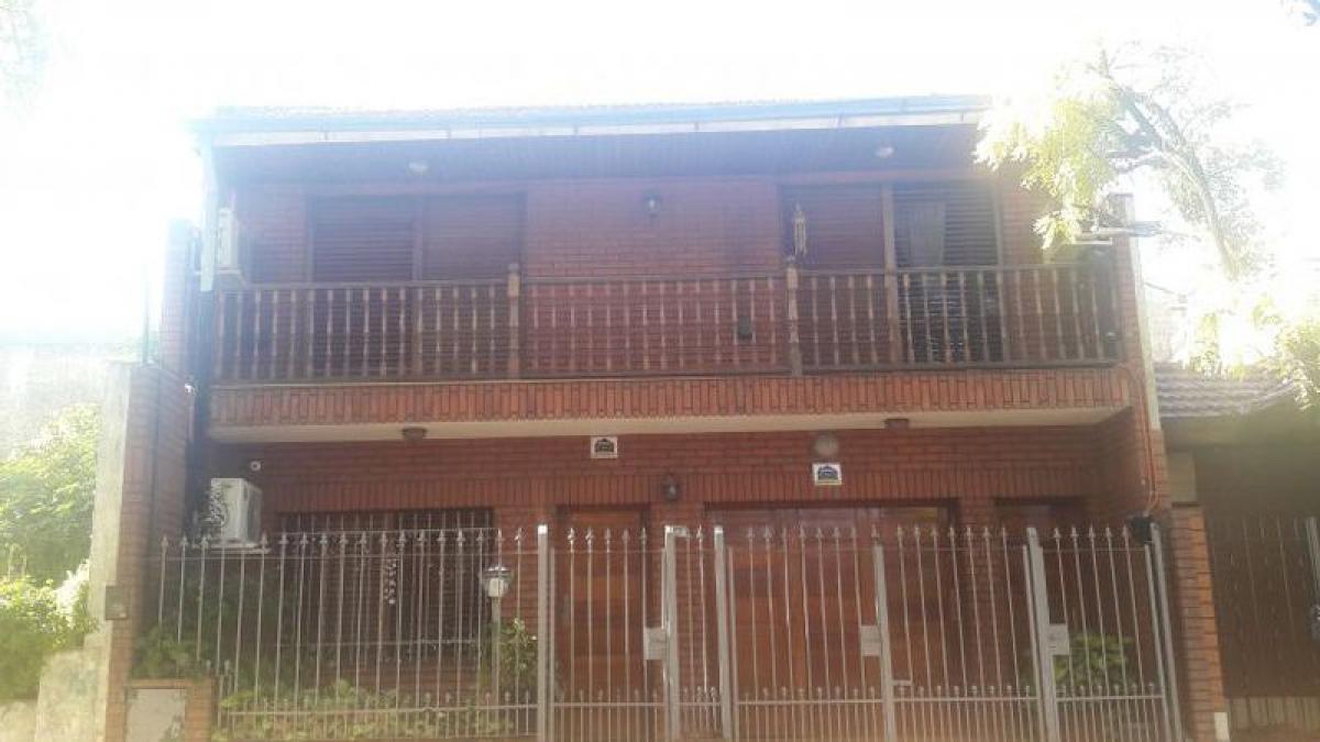 3 bedrooms House in Lomas de Zamora, Argentina No. 11908