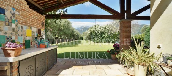 3 bedrooms Villa in Pietrasanta, Italy No. 79808 9