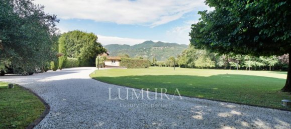 3 bedrooms Villa in Pietrasanta, Italy No. 79808 4