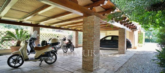 3 bedrooms Villa in Pietrasanta, Italy No. 79808 7