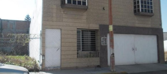 4 bedrooms House in Celaya, Mexico No. 152476 2