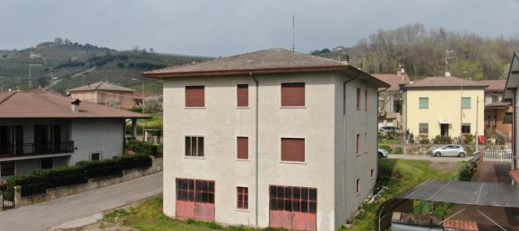 4 rooms House in Monteforte d'Alpone, Italy No. 232687 15