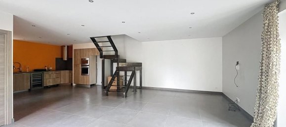 Adosado de 3 dormitorios en Isere, France No. 343447 2